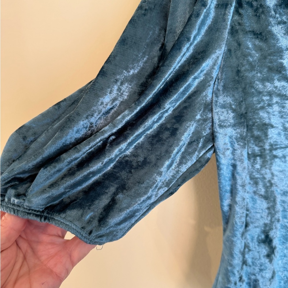 Free People Don’t You Wish Velvet Bodysuit *GOOD USED CONDITION* - Picture 5 of 10